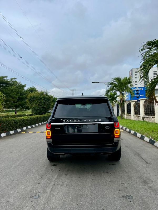 Thumbnail 13 of 2020 LAND ROVER Range Rover